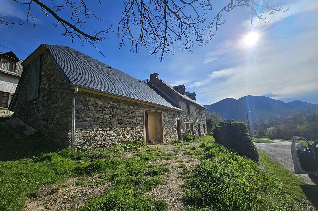 Création de mur en pierre 65, Création de mur en pierre Bagnères-de-Bigorre, Entreprise de maçonnerie 65, Entreprise de maçonnerie Bagnères-de-Bigorre, Location de matériel 65, Location de matériel Bagnères-de-Bigorre, Maçon 65, Maçon Bagnères-de-Bigorre, Rénovation de maison 65, Rénovation de maison Bagnères-de-Bigorre, Rénovation de mur en pierre 65, Rénovation de mur en pierre Bagnères-de-Bigorre