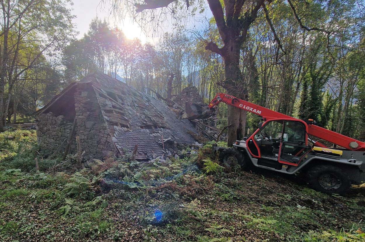 Création de mur en pierre 65, Création de mur en pierre Bagnères-de-Bigorre, Entreprise de maçonnerie 65, Entreprise de maçonnerie Bagnères-de-Bigorre, Location de matériel 65, Location de matériel Bagnères-de-Bigorre, Maçon 65, Maçon Bagnères-de-Bigorre, Rénovation de maison 65, Rénovation de maison Bagnères-de-Bigorre, Rénovation de mur en pierre 65, Rénovation de mur en pierre Bagnères-de-Bigorre