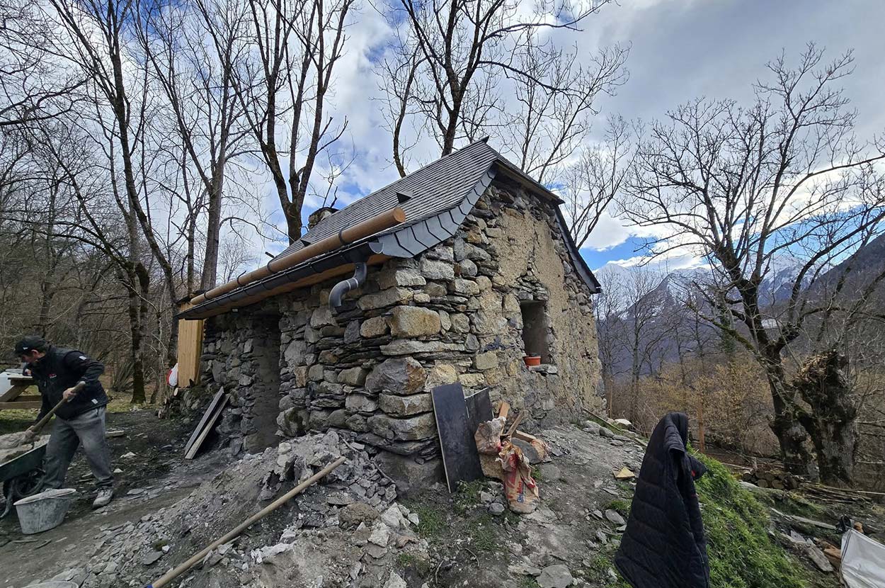 Création de mur en pierre 65, Création de mur en pierre Bagnères-de-Bigorre, Entreprise de maçonnerie 65, Entreprise de maçonnerie Bagnères-de-Bigorre, Location de matériel 65, Location de matériel Bagnères-de-Bigorre, Maçon 65, Maçon Bagnères-de-Bigorre, Rénovation de maison 65, Rénovation de maison Bagnères-de-Bigorre, Rénovation de mur en pierre 65, Rénovation de mur en pierre Bagnères-de-Bigorre