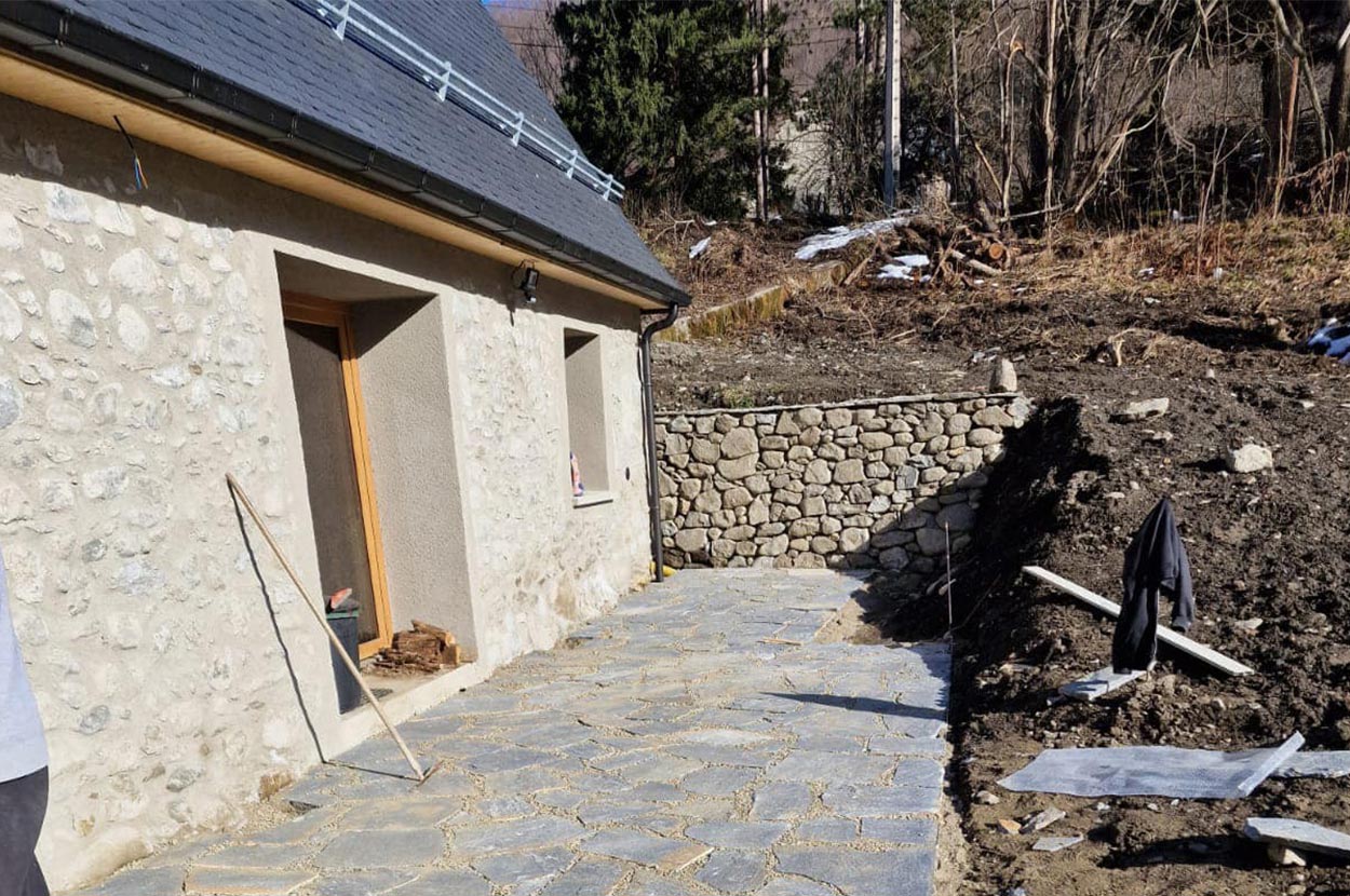 Création de mur en pierre 65, Création de mur en pierre Bagnères-de-Bigorre, Entreprise de maçonnerie 65, Entreprise de maçonnerie Bagnères-de-Bigorre, Location de matériel 65, Location de matériel Bagnères-de-Bigorre, Maçon 65, Maçon Bagnères-de-Bigorre, Rénovation de maison 65, Rénovation de maison Bagnères-de-Bigorre, Rénovation de mur en pierre 65, Rénovation de mur en pierre Bagnères-de-Bigorre