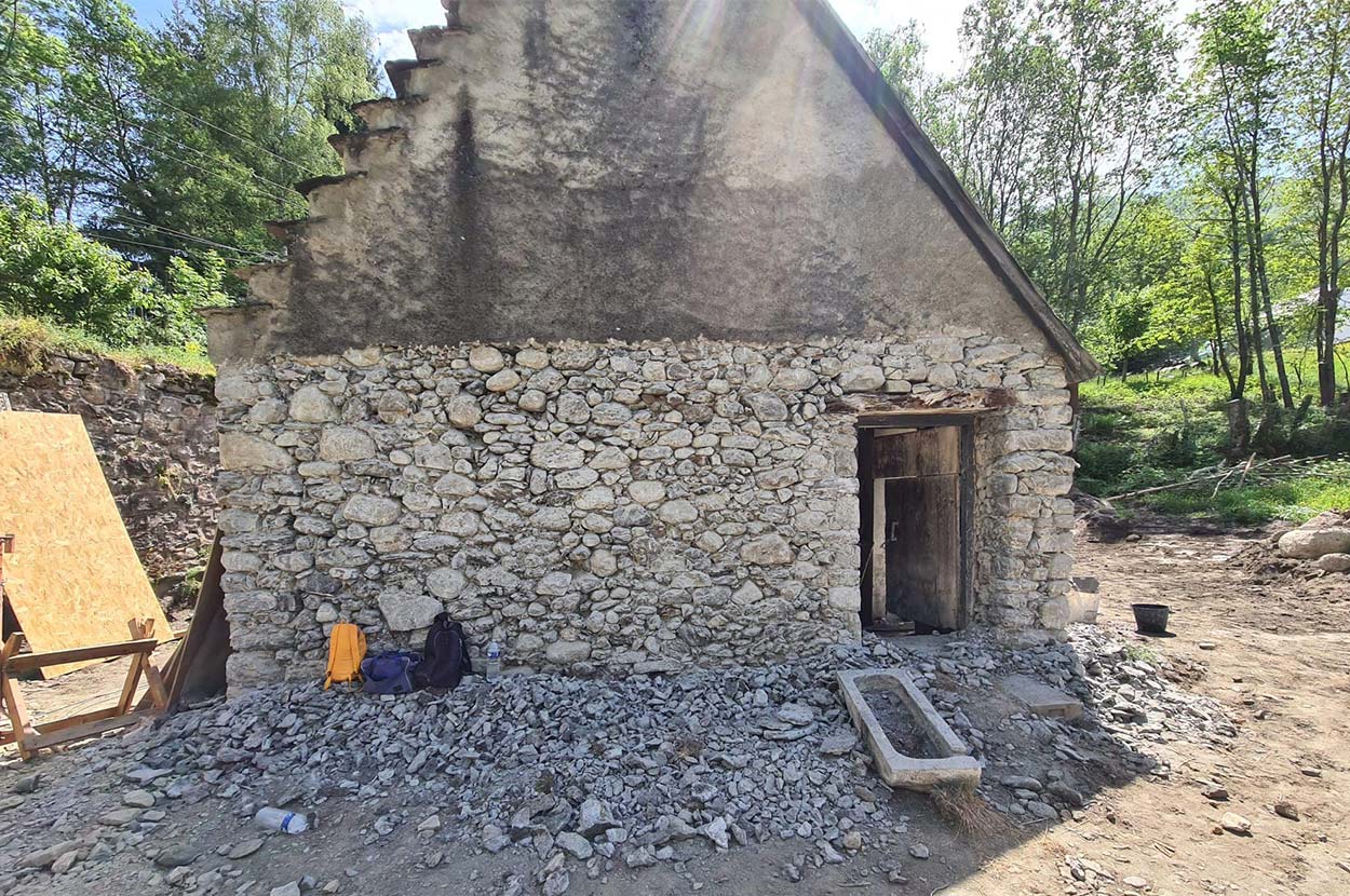 Création de mur en pierre 65, Création de mur en pierre Bagnères-de-Bigorre, Entreprise de maçonnerie 65, Entreprise de maçonnerie Bagnères-de-Bigorre, Location de matériel 65, Location de matériel Bagnères-de-Bigorre, Maçon 65, Maçon Bagnères-de-Bigorre, Rénovation de maison 65, Rénovation de maison Bagnères-de-Bigorre, Rénovation de mur en pierre 65, Rénovation de mur en pierre Bagnères-de-Bigorre