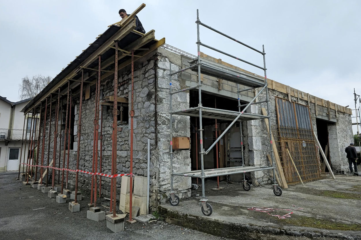 Création de mur en pierre 65, Création de mur en pierre Bagnères-de-Bigorre, Entreprise de maçonnerie 65, Entreprise de maçonnerie Bagnères-de-Bigorre, Location de matériel 65, Location de matériel Bagnères-de-Bigorre, Maçon 65, Maçon Bagnères-de-Bigorre, Rénovation de maison 65, Rénovation de maison Bagnères-de-Bigorre, Rénovation de mur en pierre 65, Rénovation de mur en pierre Bagnères-de-Bigorre